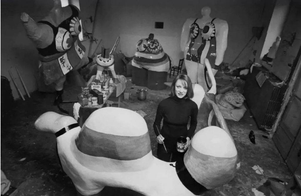 Khám phá những điều chưa kể về Niki de Saint Phalle - Một nhà điêu khắc phi thường khó ai vượt qua