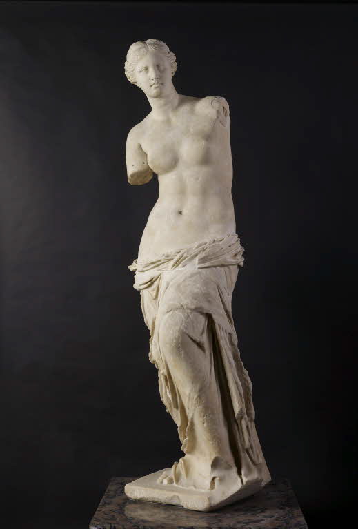 Art History 101: Venus de Milo, statue in white marble