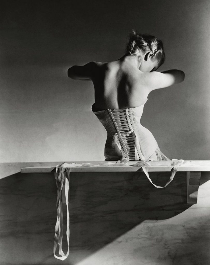 Horst P. Horst, Mainbocher Corset, Paris, 1939, Victoria and Albert Museum, London, UK.Fashion Photographers