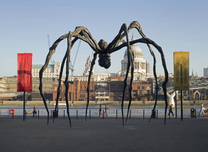 Meret Oppenheim: Louise Bourgeois, Maman, 1999, Tate, London, UK. Pinterest.
