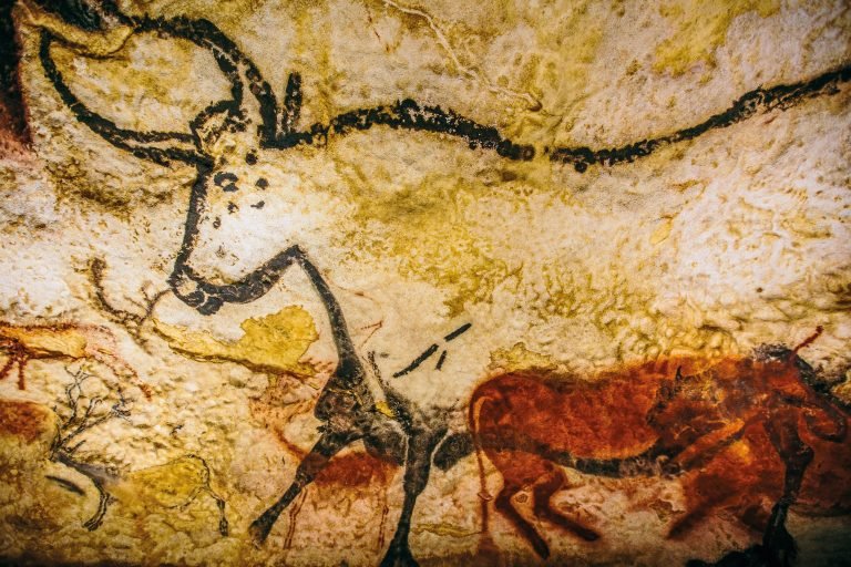 All You Need To Know About Lascaux Cave DailyArt Magazine   Lascaux Cave Art Dordogne 768x512 1 