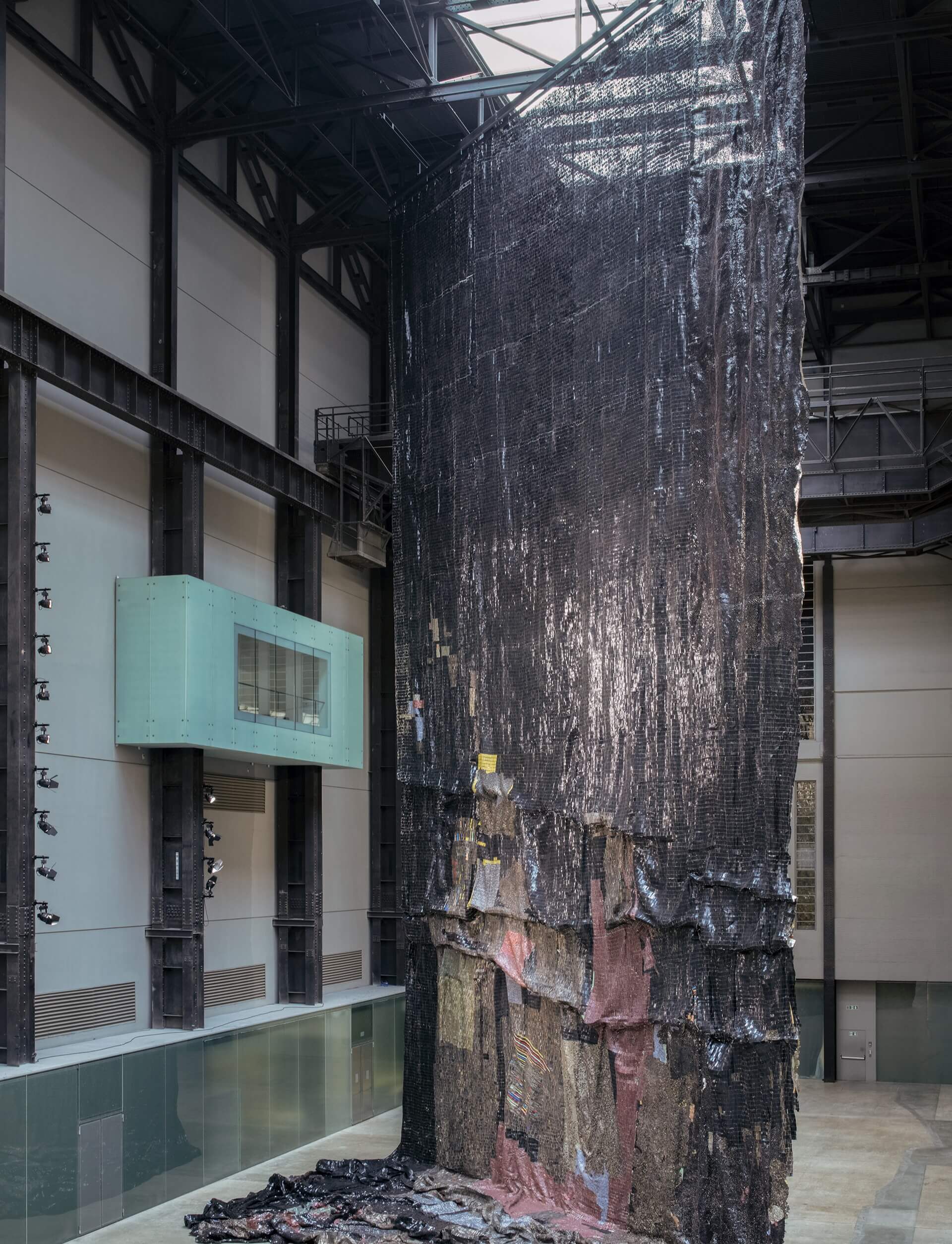 5 Things To Know About El Anatsui's Turbine Hall Commission | DailyArt ...