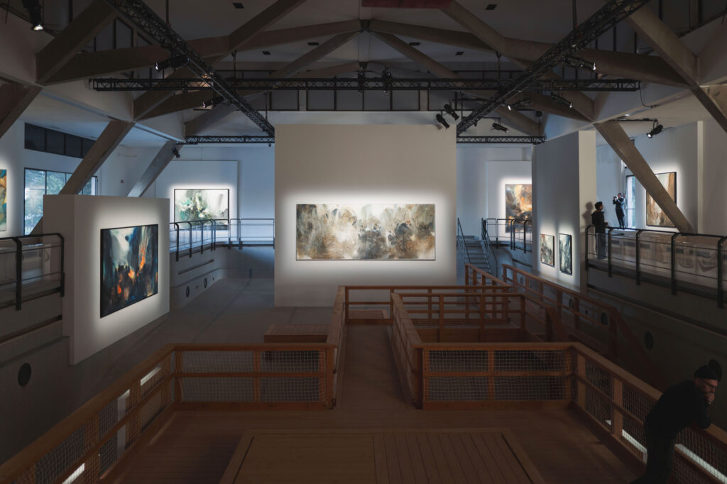 Chu Teh-Chun: Chu Teh-Chun In Nebula – Installation shot at Fondazione Cini (Venice, Italy), 2024 | Photo Saywho – Jean Picon – Courtesy Fondazione Cini and Fondation CHU Teh-Chun
