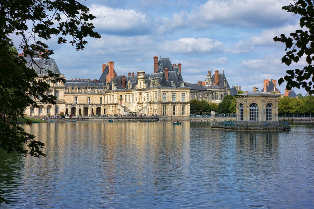 France UNESCO: Palace of Fontainebleau, Fontainebleau, France. Photograph by Jean-Christophe Benoist via Wikimedia Commons (CC BY 3.0).
