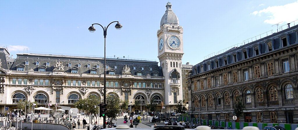 France UNESCO: Gare de Lyon Train Station, Paris, France. Photograph by Marie Thérèse Hébert and Jean Robert Thibault via Wikimedia Commons (CC-BY-SA-2.0).
