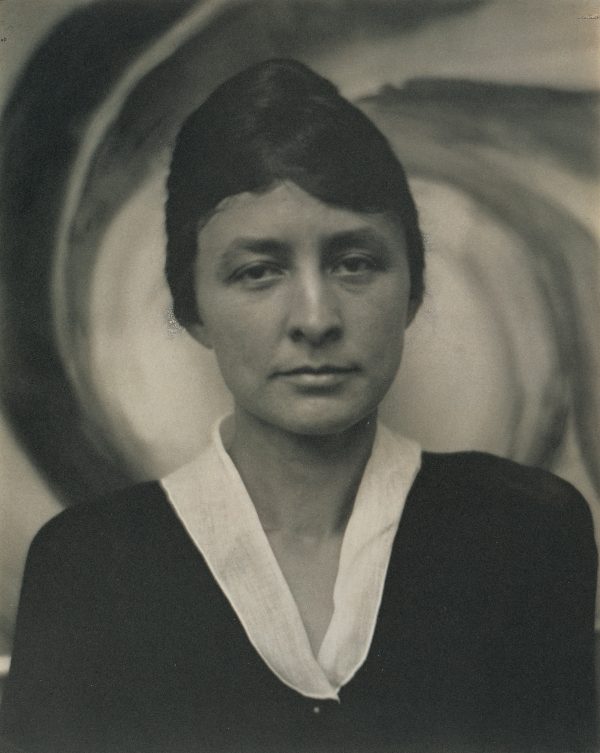 Georgia O'Keeffe and Alfred Stieglitz: Alfred Stieglitz, Georgia O’Keeffe at “291”, 1917, Georgia O’Keeffe Museum, Santa Fe, NM, USA.
