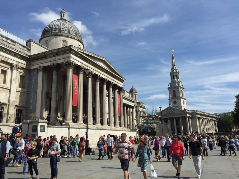 national gallery london: National Gallery, London, UK. Photo by Alistair Wettin via Wikimedia Commos (CC BY-SA 4.0).
