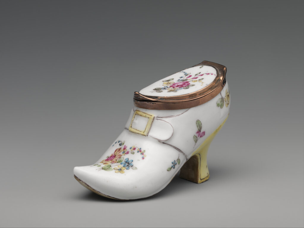 Snuffboxes: Snuffbox in the form of a slipper, Mennecy, France, ca. 1750–1760, Metropolitan Museum of Art, New York City, NY, USA.
