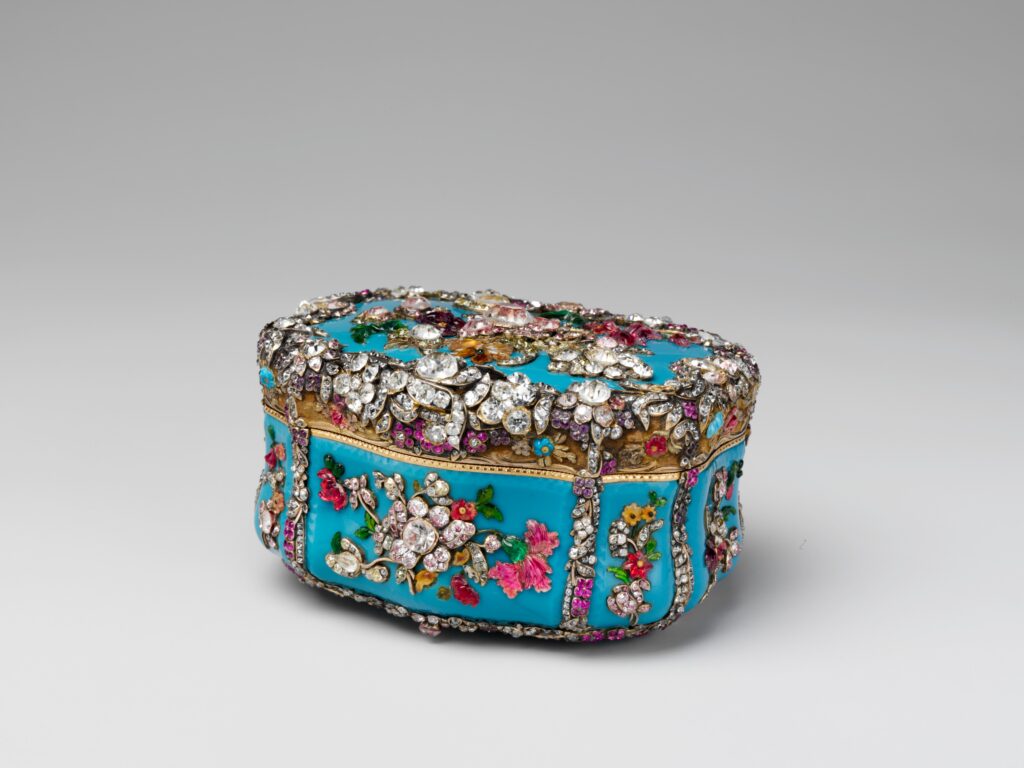 Snuffboxes: Jeweled snuffbox, Berlin, Germany, ca. 1765, Metropolitan Museum of Art, New York City, NY, USA.
