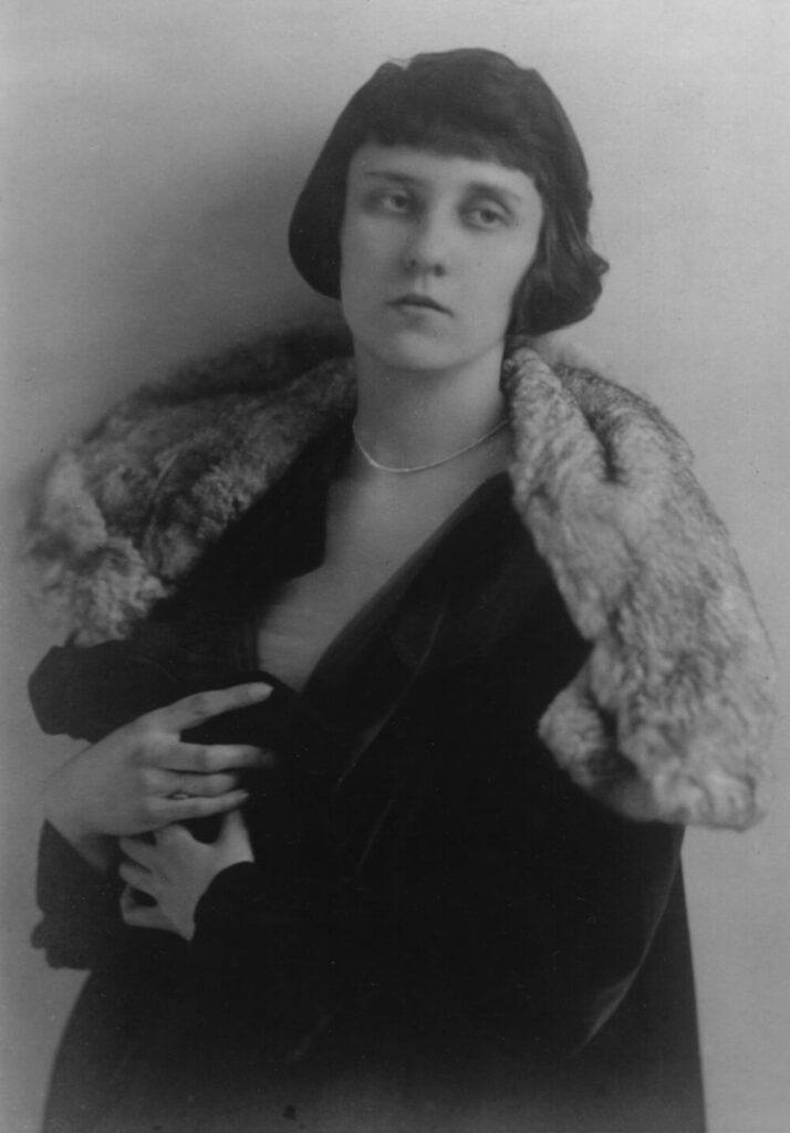 prudence heward: Photograph of Prudence Heward, c. 1927. Art Canada Institute.
